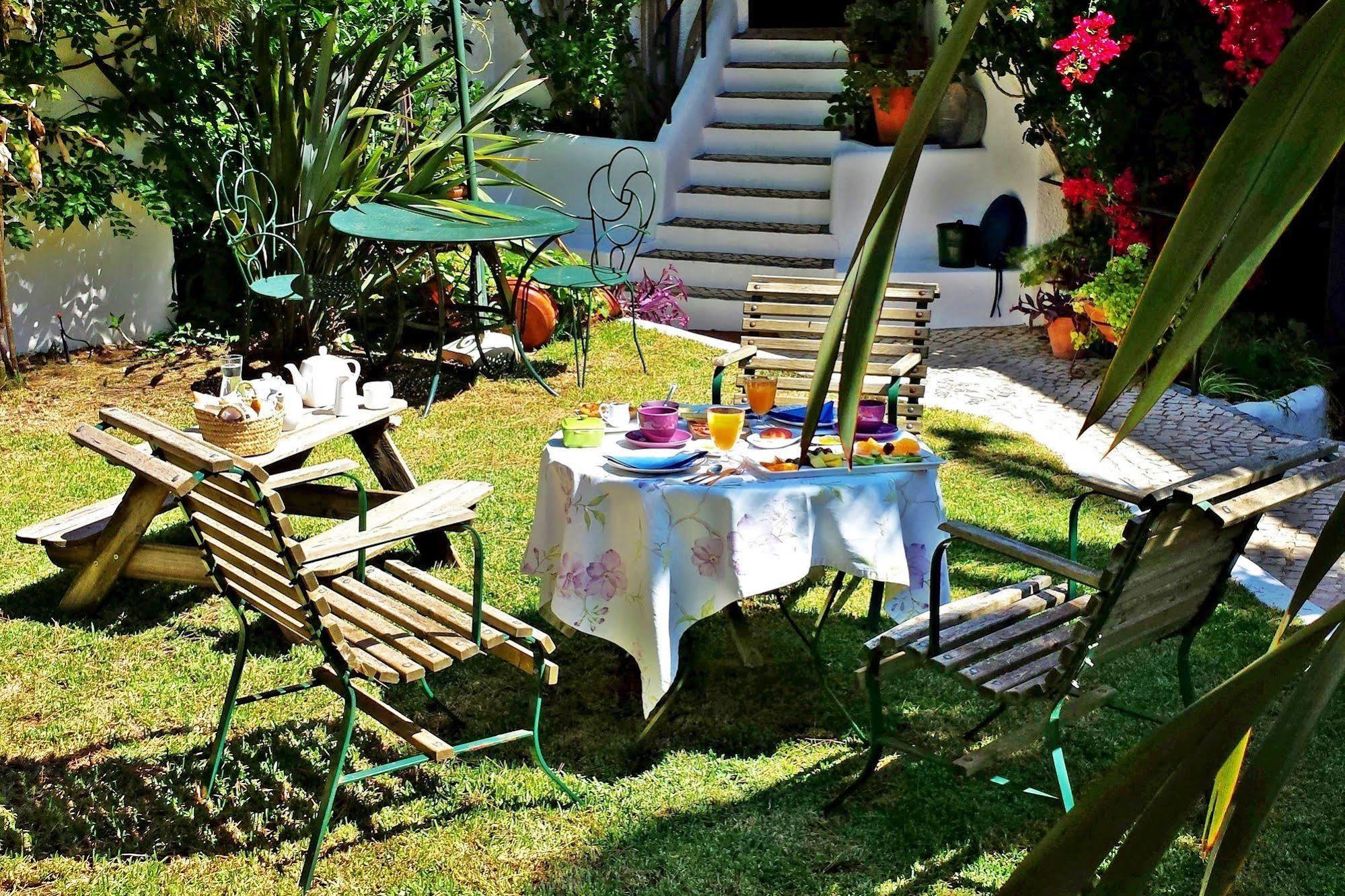לינה וארוחת בוקר לאגוּ‏ש Uma Casa A Beira Sol מראה חיצוני תמונה