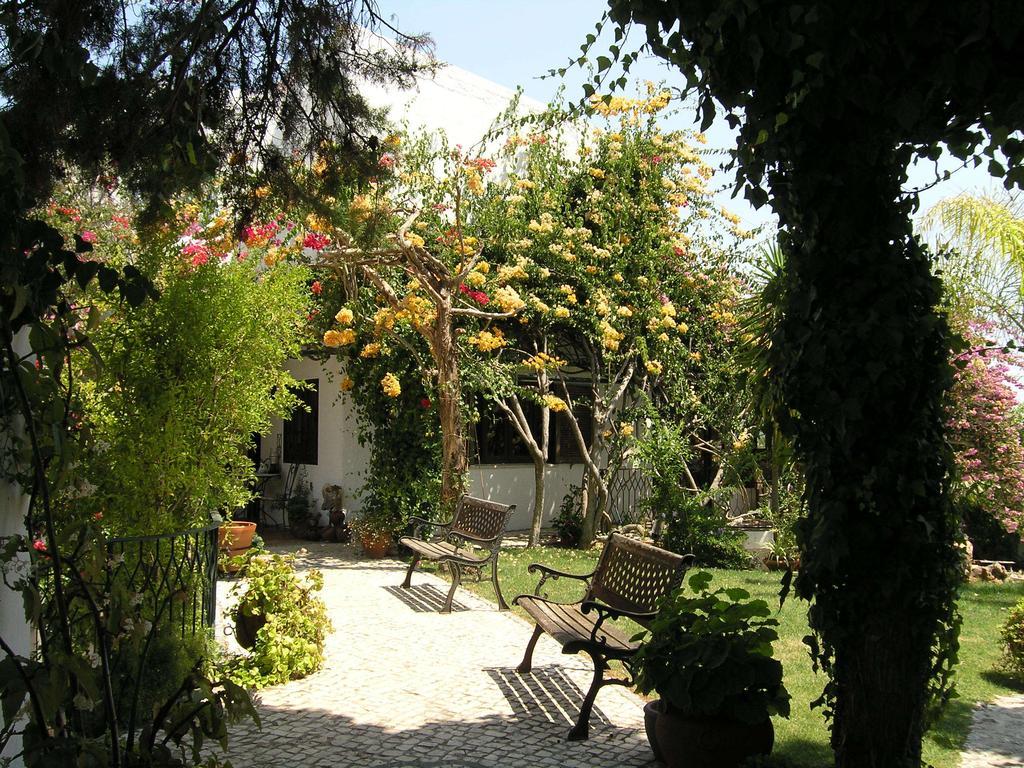 לינה וארוחת בוקר לאגוּ‏ש Uma Casa A Beira Sol מראה חיצוני תמונה