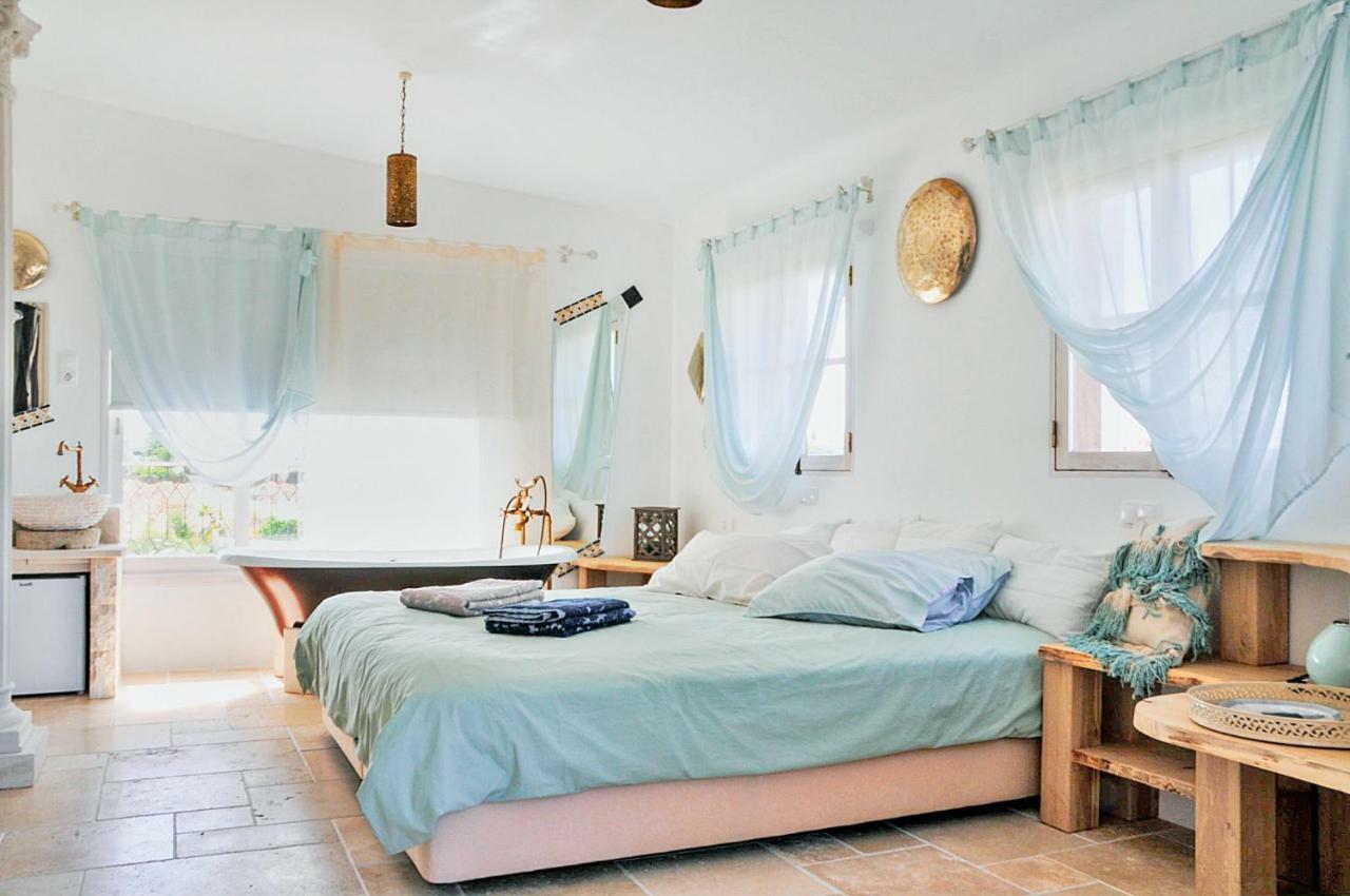לינה וארוחת בוקר לאגוּ‏ש Uma Casa A Beira Sol מראה חיצוני תמונה