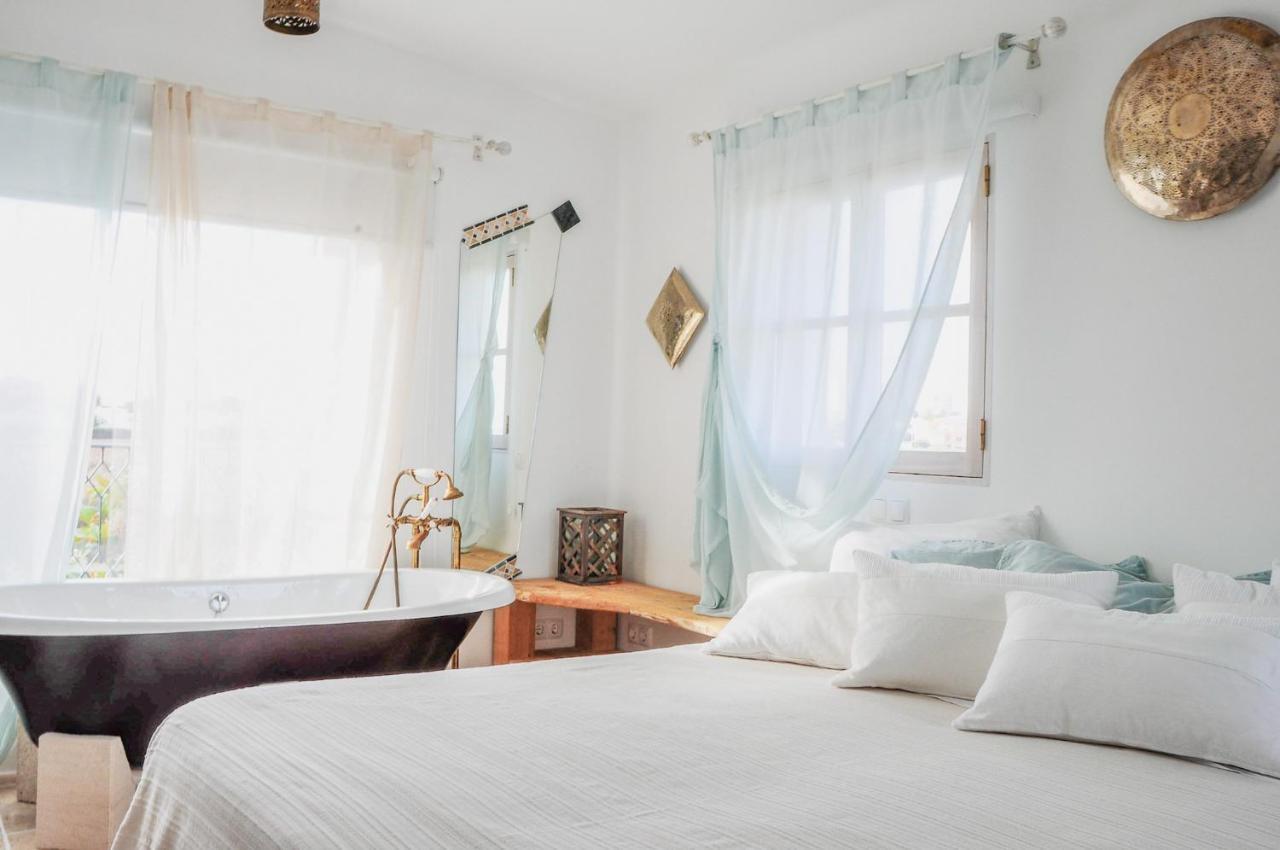 לינה וארוחת בוקר לאגוּ‏ש Uma Casa A Beira Sol מראה חיצוני תמונה