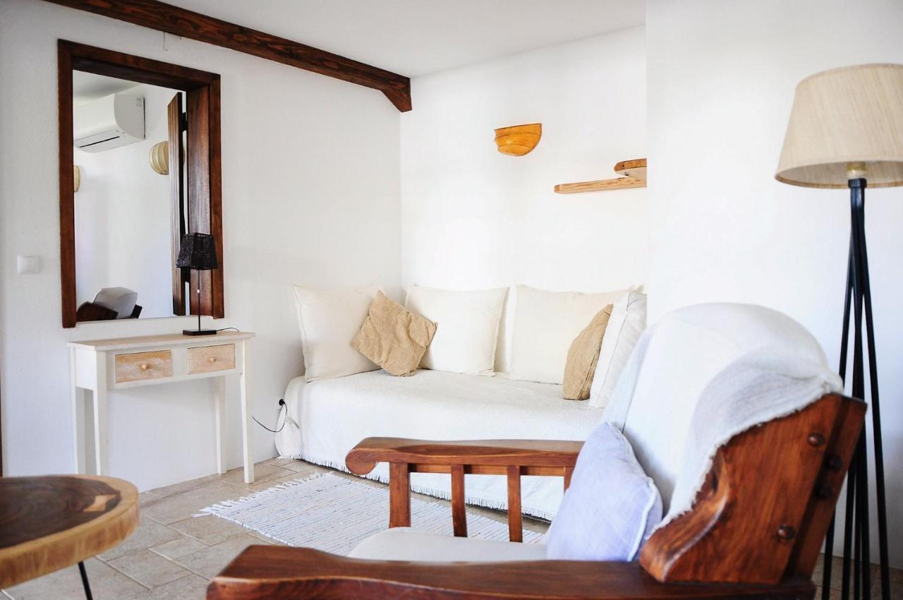 לינה וארוחת בוקר לאגוּ‏ש Uma Casa A Beira Sol מראה חיצוני תמונה